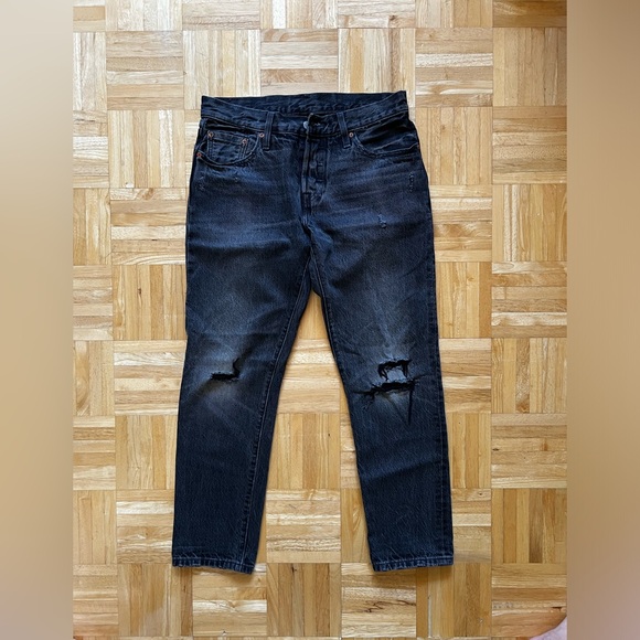 Levis Distressed Straight Jeans - Picture 1 of 7